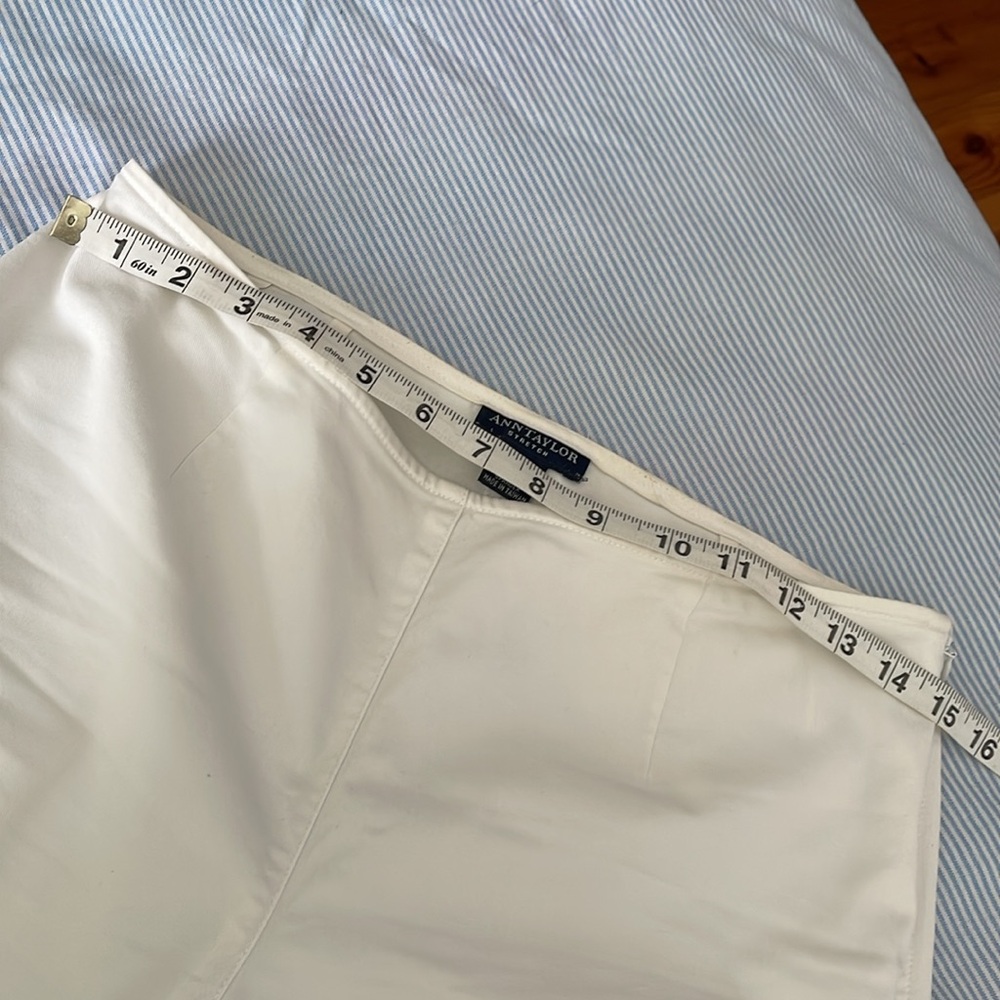 Ann Taylor White stretch chinos size 8P - Picture 6 of 13